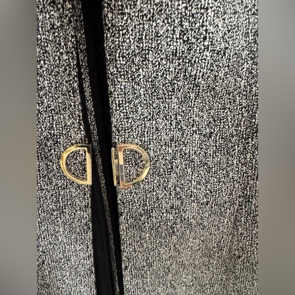 DKNY novelty monogram long suit women size 6